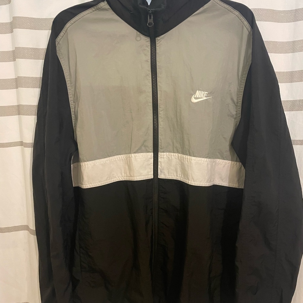 Nike Men’s Windbreaker XL Retro, Modern, Vintage